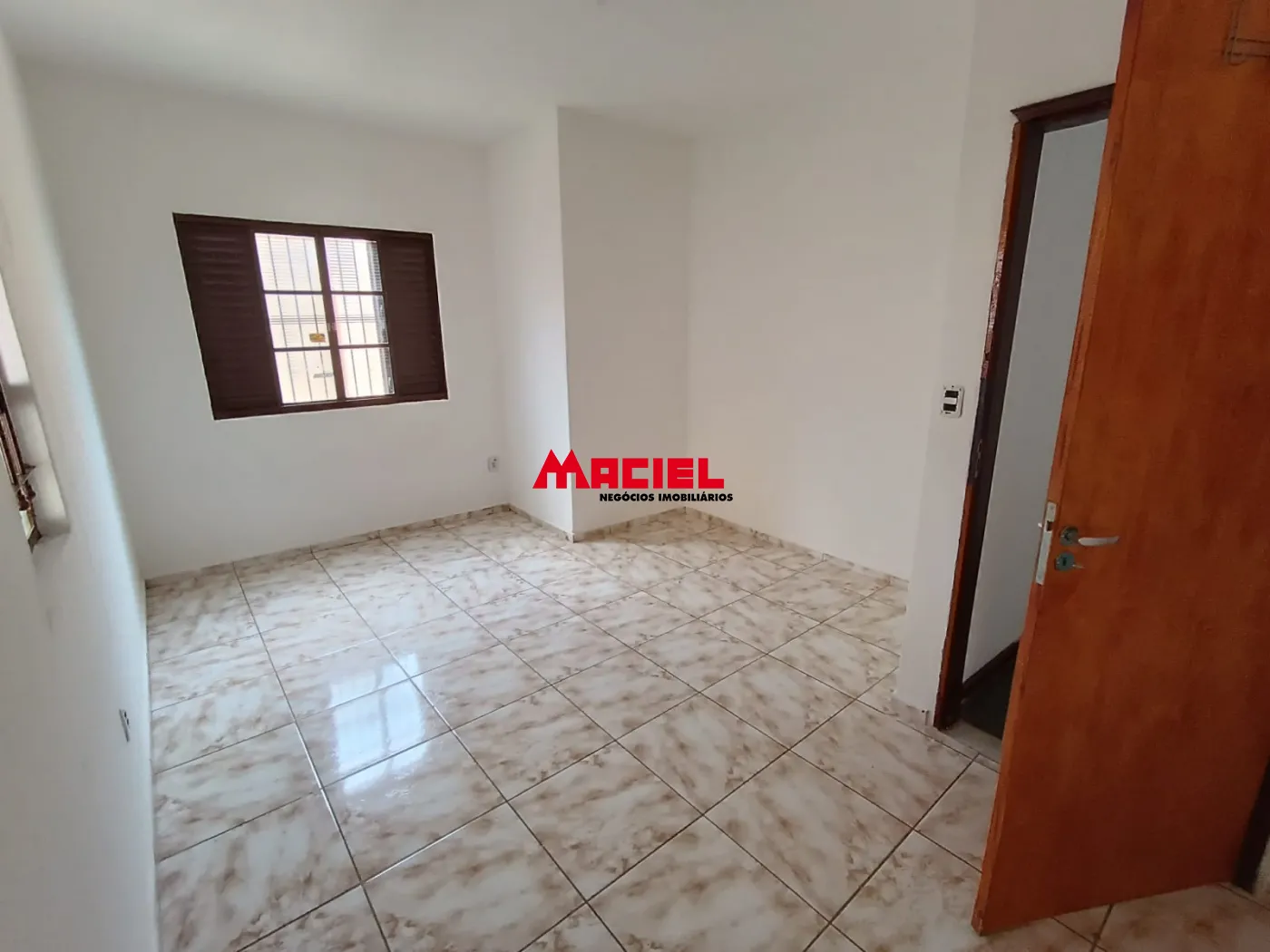Alugar Casa / Padr&atilde;o em S&atilde;o Jos&eacute; dos Campos R$ 2.500,00 - Foto 22