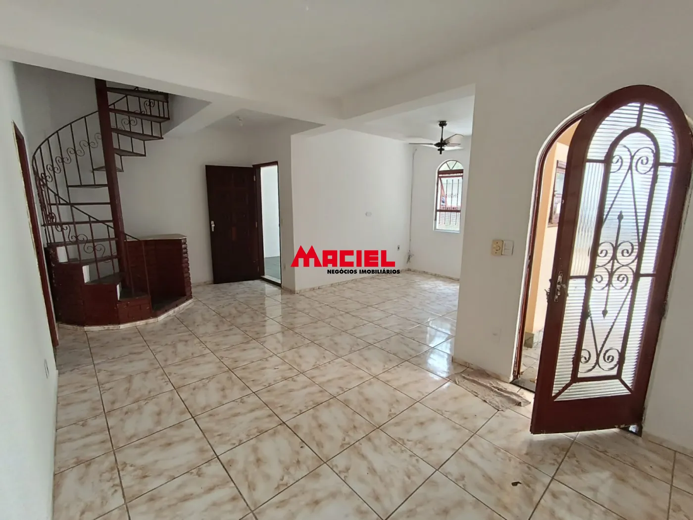 Alugar Casa / Padr&atilde;o em S&atilde;o Jos&eacute; dos Campos R$ 2.500,00 - Foto 7