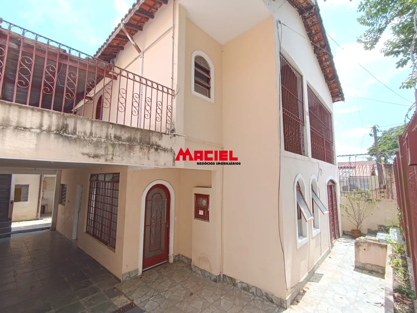 Alugar Casa / Padr&atilde;o em S&atilde;o Jos&eacute; dos Campos R$ 2.500,00 - Foto 2