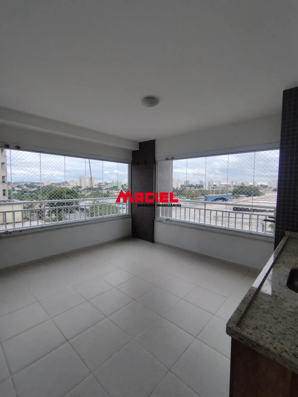 Alugar Apartamento / Padr&atilde;o em S&atilde;o Jos&eacute; dos Campos R$ 3.600,00 - Foto 3