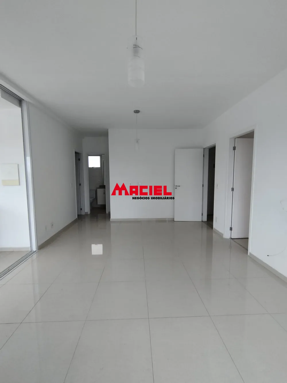 Alugar Apartamento / Padr&atilde;o em S&atilde;o Jos&eacute; dos Campos R$ 3.600,00 - Foto 4