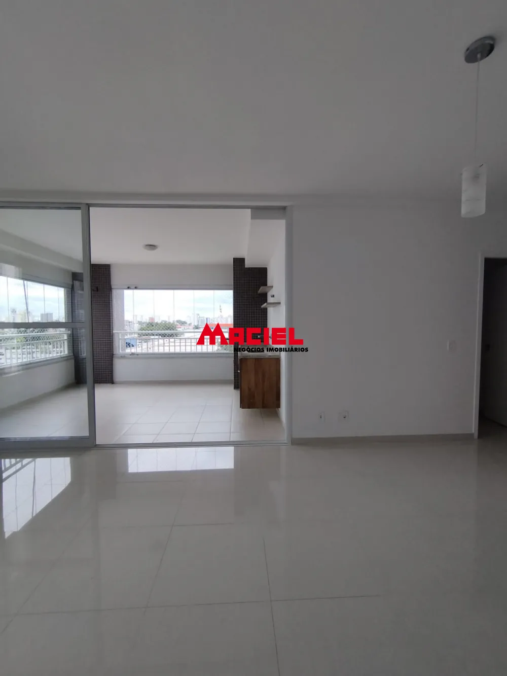 Alugar Apartamento / Padr&atilde;o em S&atilde;o Jos&eacute; dos Campos R$ 3.600,00 - Foto 5