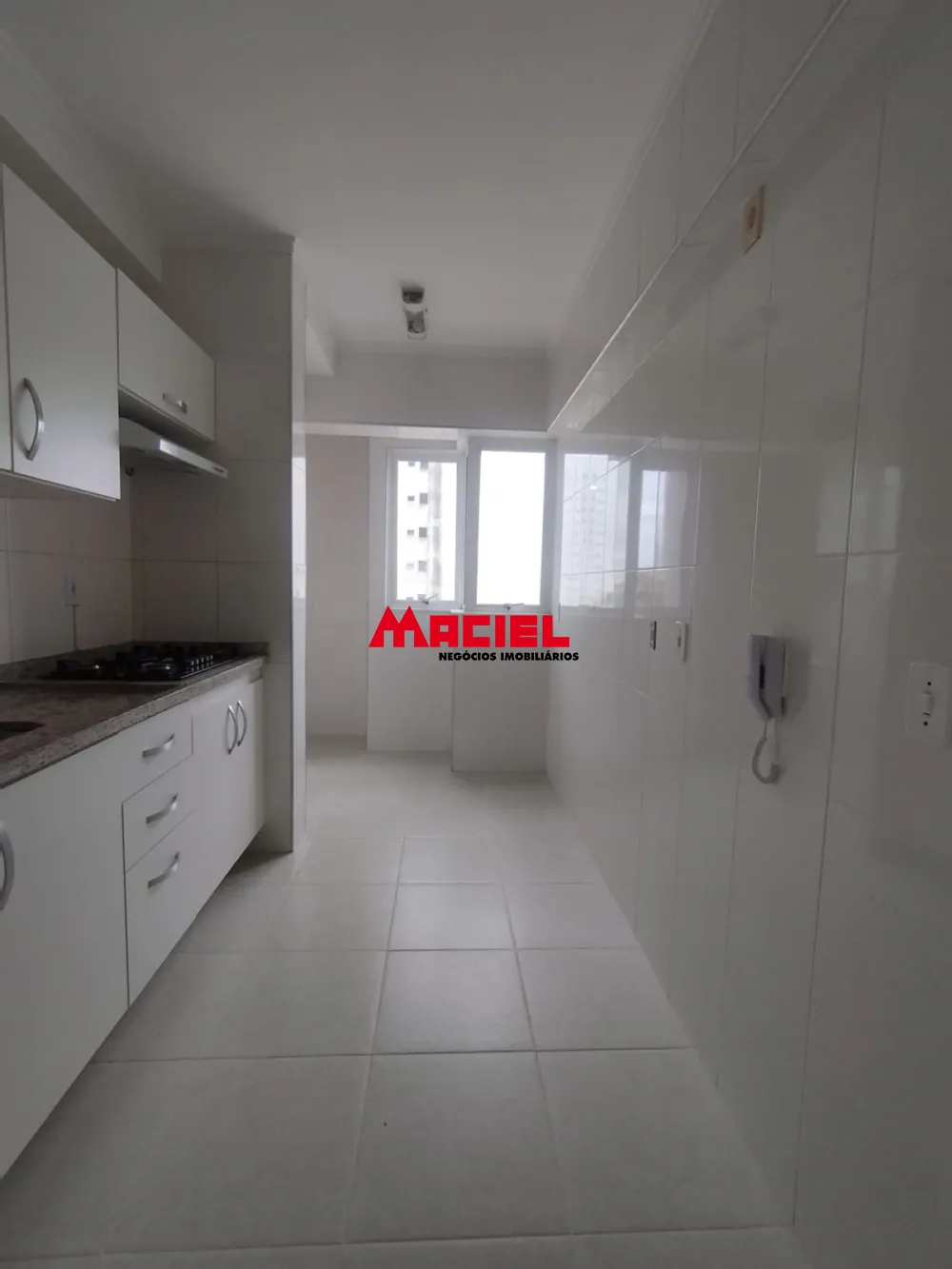 Alugar Apartamento / Padr&atilde;o em S&atilde;o Jos&eacute; dos Campos R$ 3.600,00 - Foto 14
