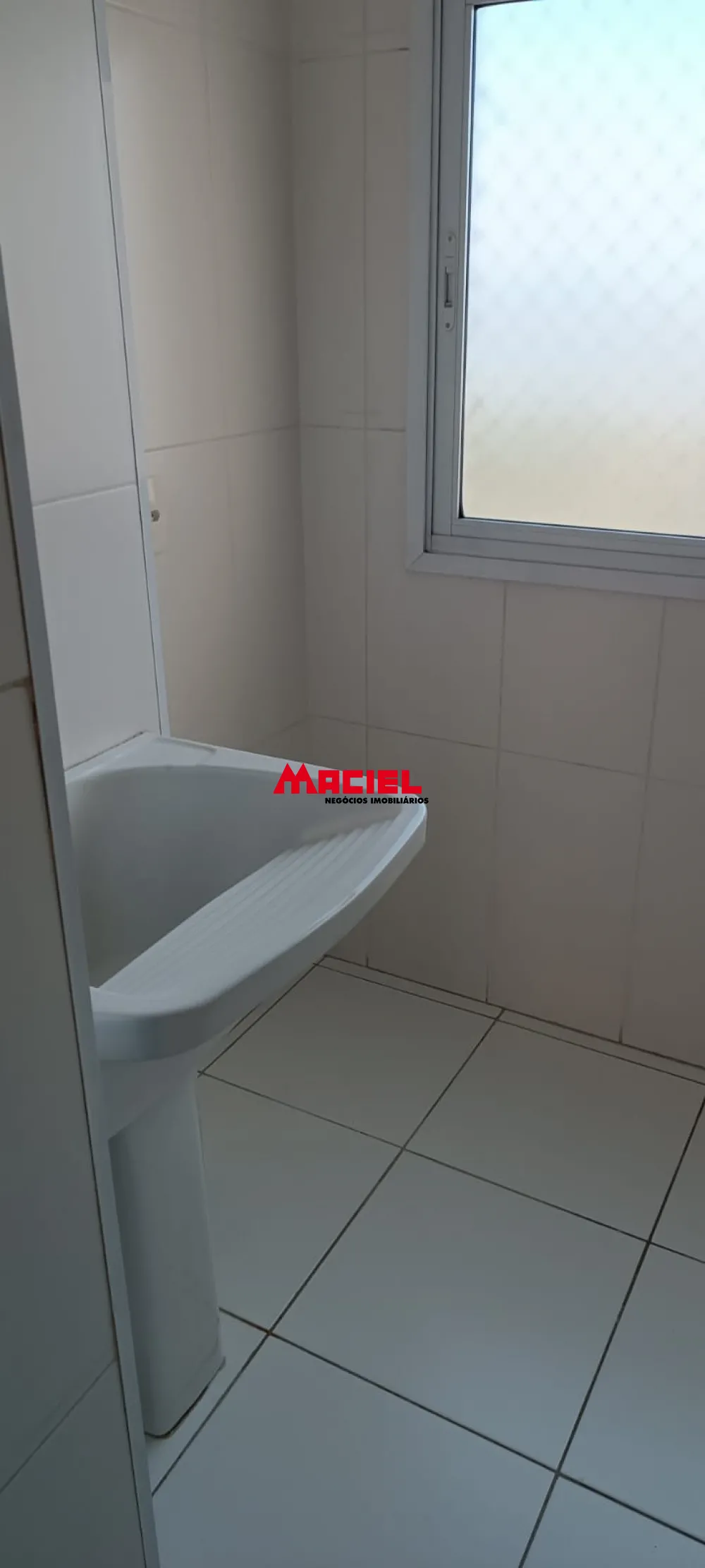 Alugar Apartamento / Padr&atilde;o em S&atilde;o Jos&eacute; dos Campos R$ 2.000,00 - Foto 5