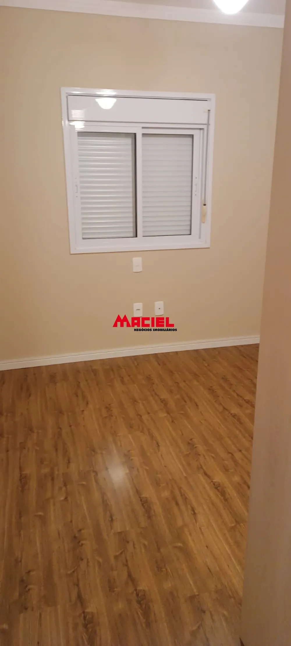 Alugar Apartamento / Padr&atilde;o em S&atilde;o Jos&eacute; dos Campos R$ 2.000,00 - Foto 9