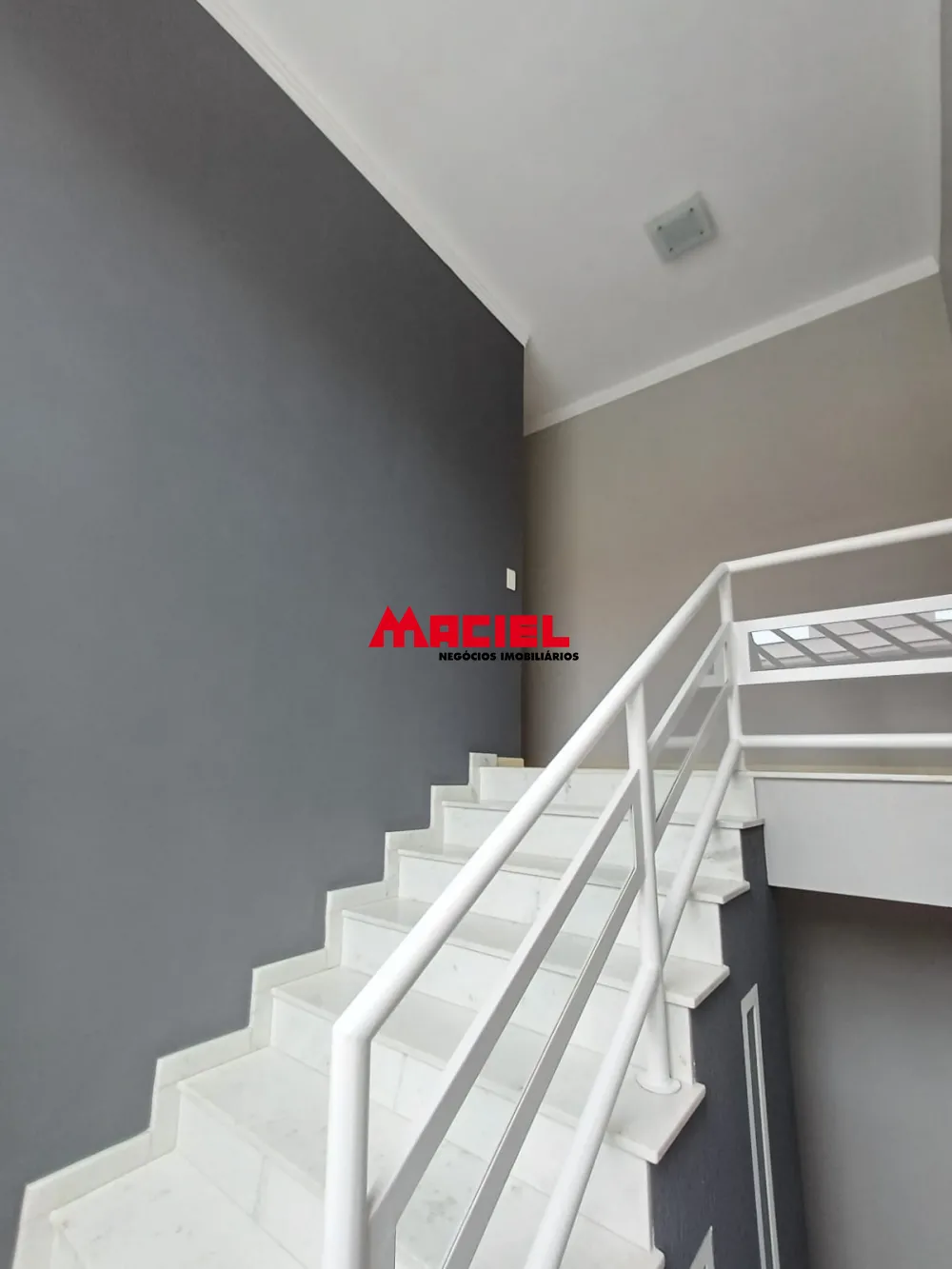 Alugar Casa / Sobrado em S&atilde;o Jos&eacute; dos Campos R$ 3.500,00 - Foto 6