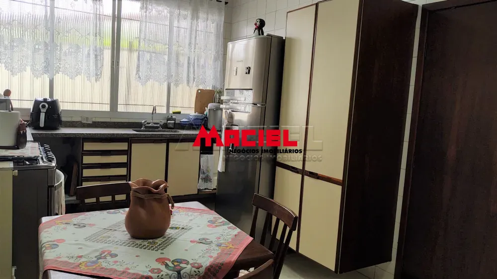 Comprar Casa / Sobrado em S&atilde;o Jos&eacute; dos Campos - Foto 17