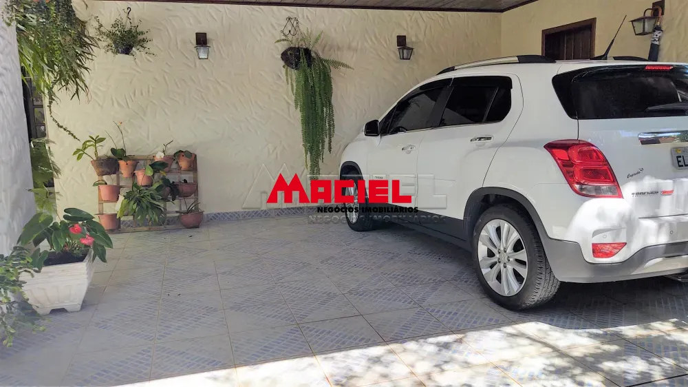 Comprar Casa / Sobrado em S&atilde;o Jos&eacute; dos Campos - Foto 2