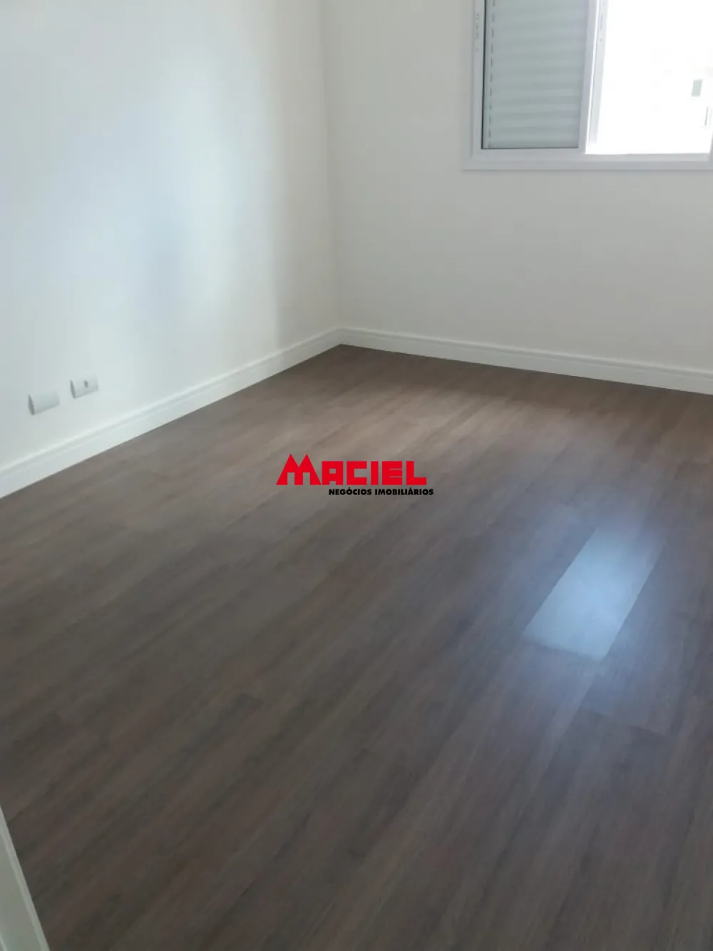 Alugar Apartamento / Padr&atilde;o em S&atilde;o Jos&eacute; dos Campos R$ 1.500,00 - Foto 5