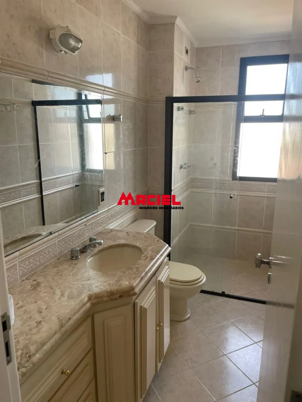 Alugar Apartamento / Padr&atilde;o em S&atilde;o Jos&eacute; dos Campos R$ 4.000,00 - Foto 38