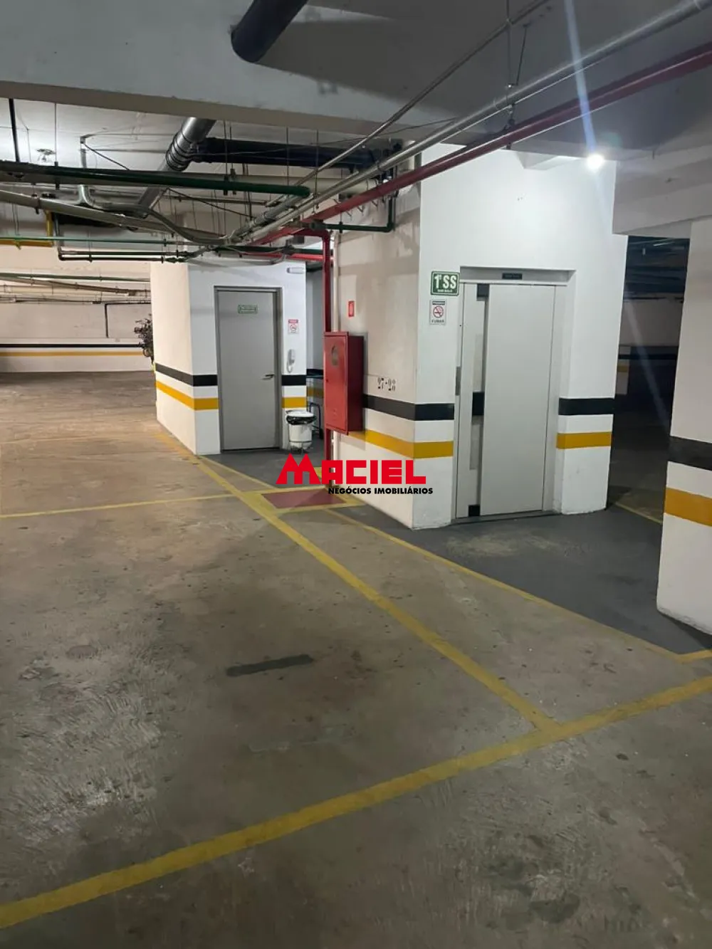 Alugar Apartamento / Padr&atilde;o em S&atilde;o Jos&eacute; dos Campos R$ 4.000,00 - Foto 54