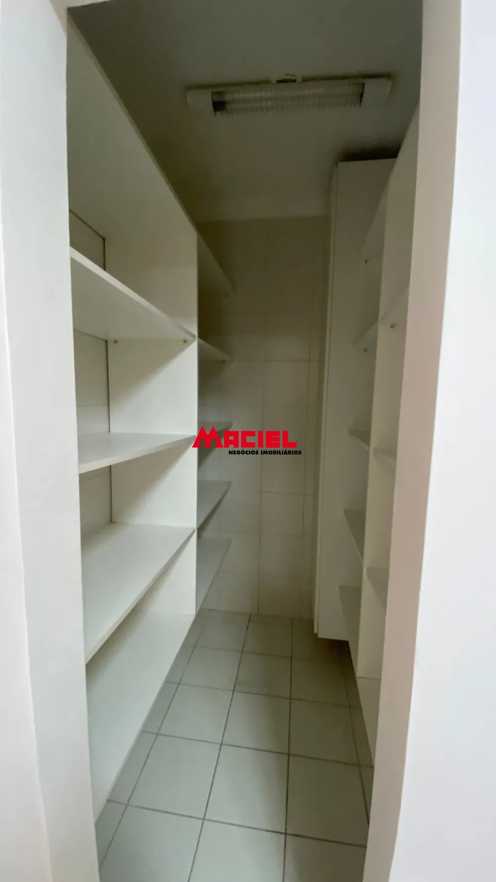 Alugar Apartamento / Padr&atilde;o em S&atilde;o Jos&eacute; dos Campos R$ 4.800,00 - Foto 7