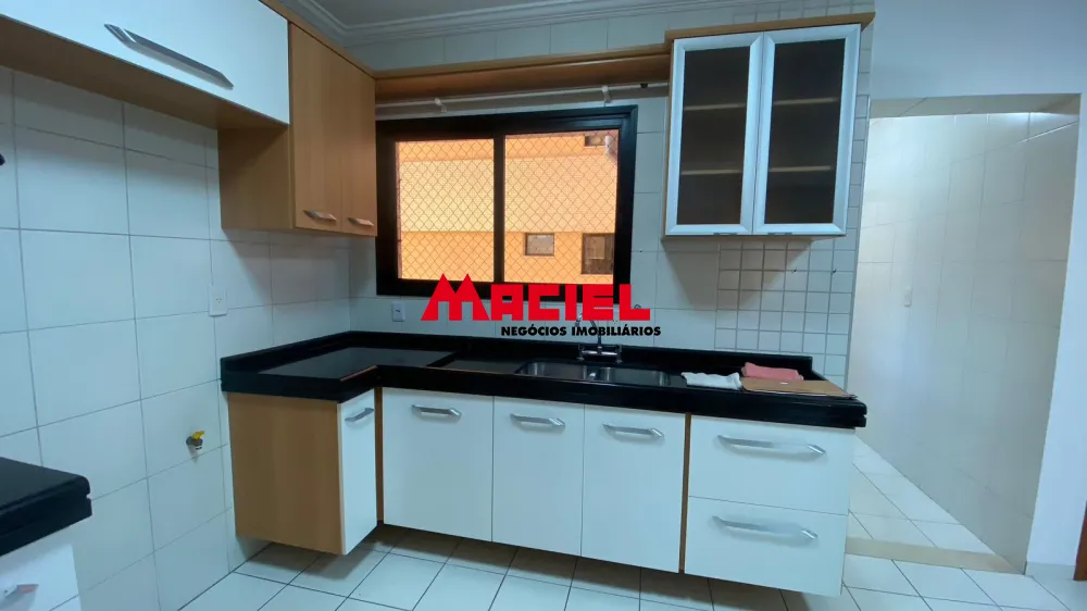 Alugar Apartamento / Padr&atilde;o em S&atilde;o Jos&eacute; dos Campos R$ 4.800,00 - Foto 11