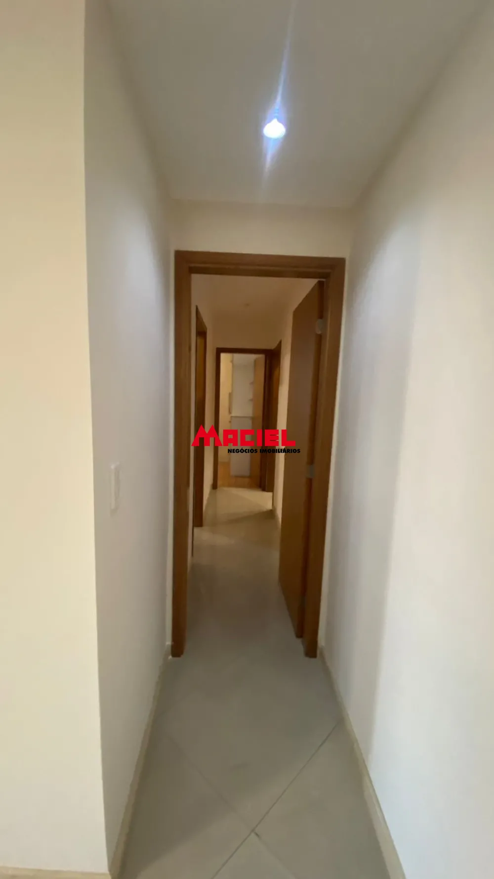 Alugar Apartamento / Padr&atilde;o em S&atilde;o Jos&eacute; dos Campos R$ 4.800,00 - Foto 12