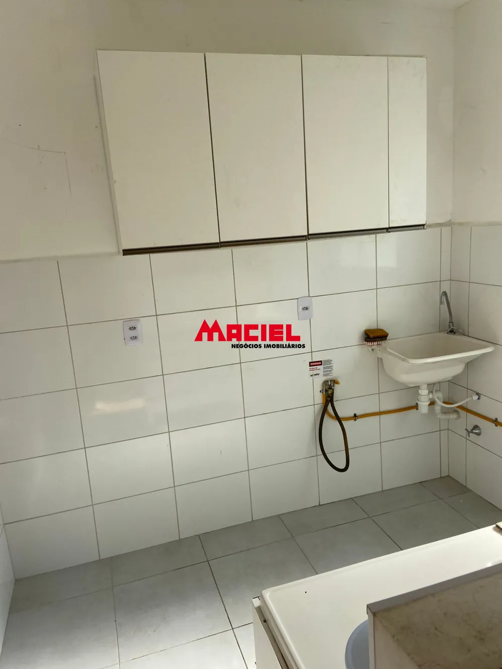 Alugar Apartamento / Padr&atilde;o em S&atilde;o Jos&eacute; dos Campos R$ 800,00 - Foto 6