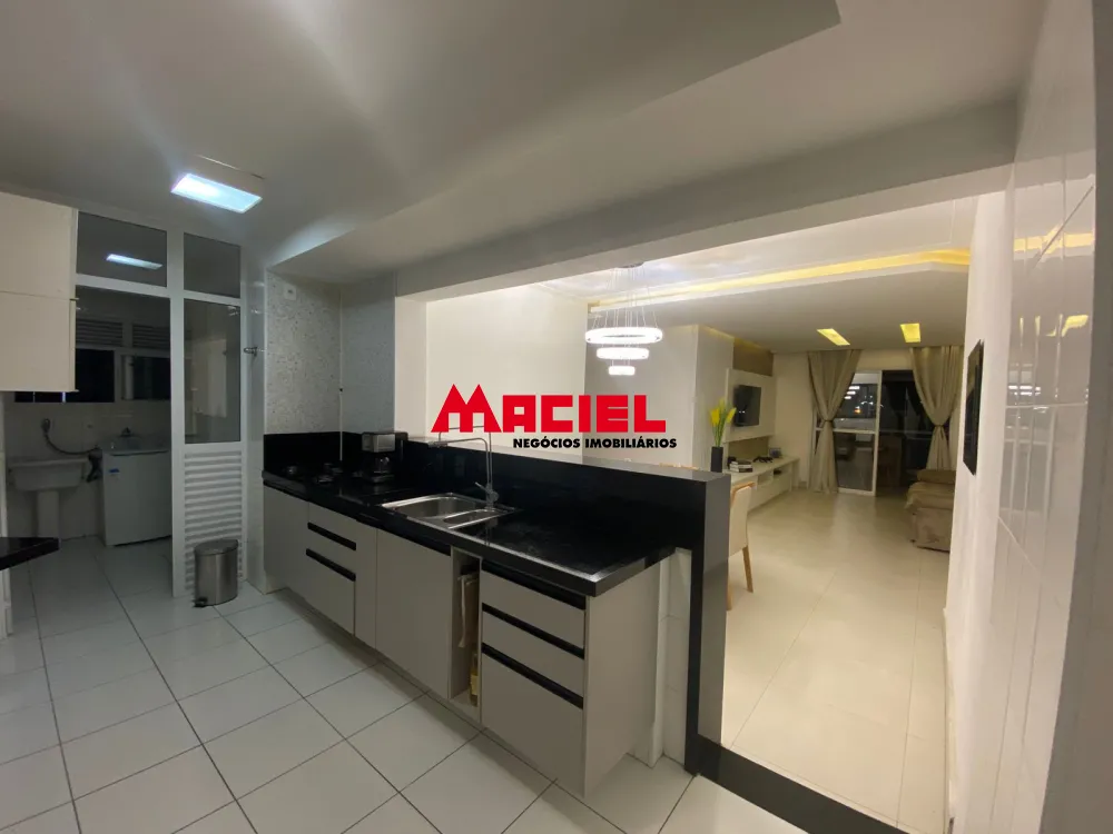 Alugar Apartamento / Padr&atilde;o em S&atilde;o Jos&eacute; dos Campos R$ 6.000,00 - Foto 3