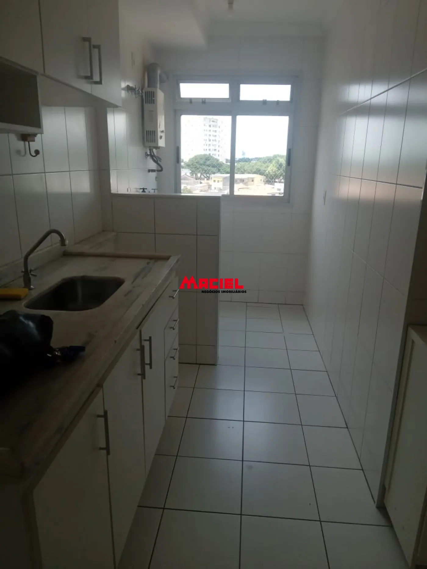 Alugar Apartamento / Padr&atilde;o em S&atilde;o Jos&eacute; dos Campos R$ 2.500,00 - Foto 5