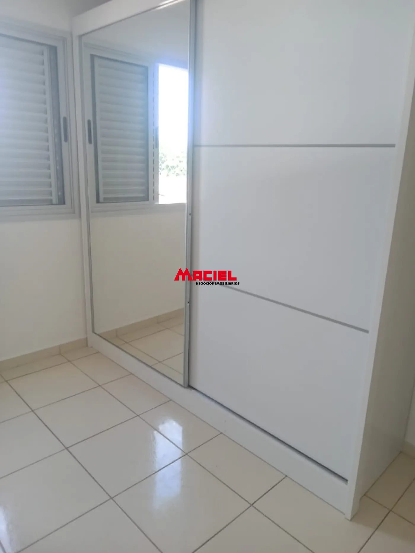 Alugar Apartamento / Padr&atilde;o em S&atilde;o Jos&eacute; dos Campos R$ 2.500,00 - Foto 22