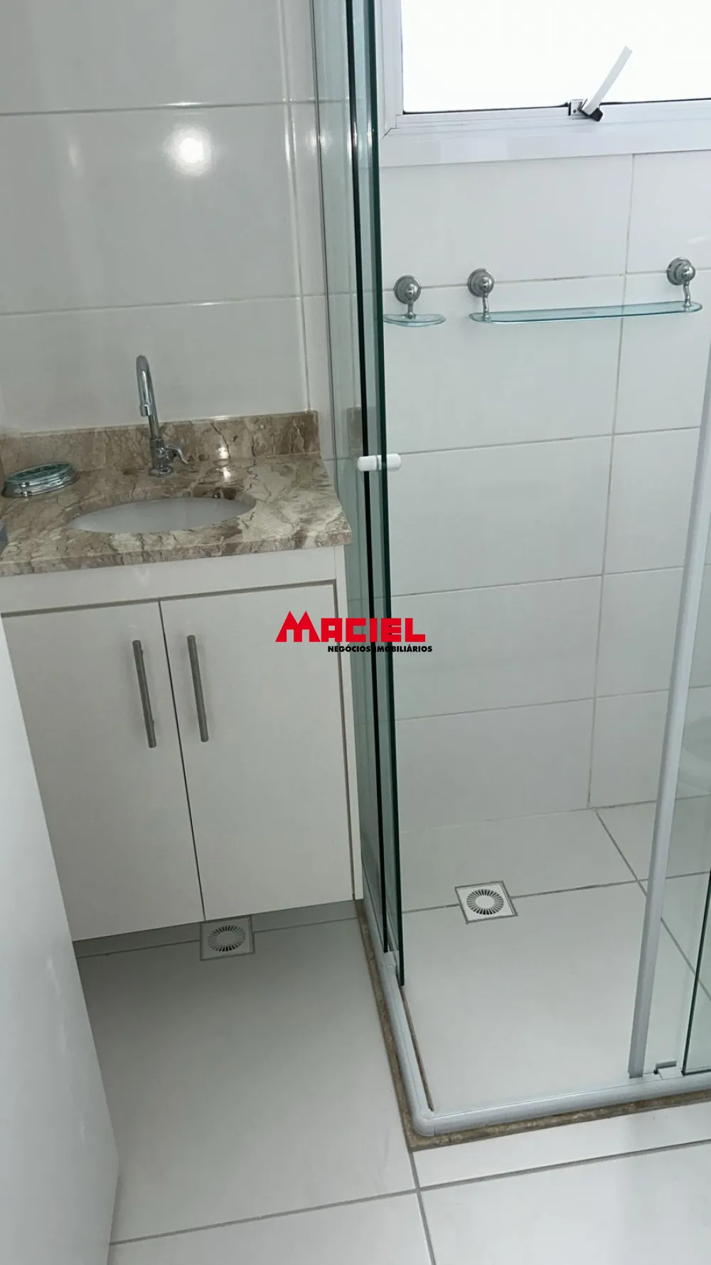 Alugar Apartamento / Padr&atilde;o em S&atilde;o Jos&eacute; dos Campos R$ 2.300,00 - Foto 5