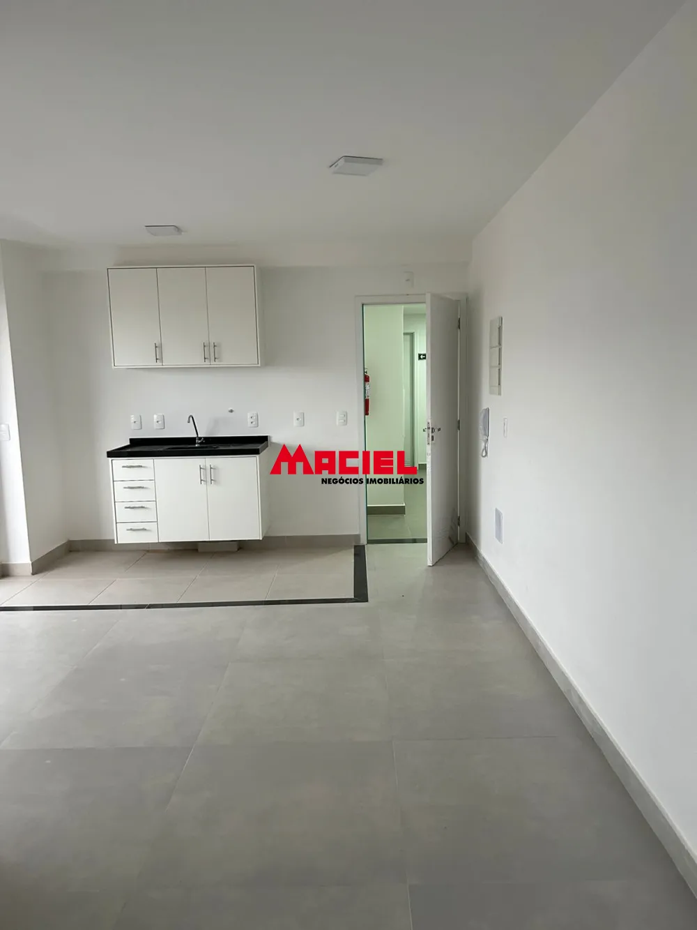 Alugar Apartamento / Padr&atilde;o em S&atilde;o Jos&eacute; dos Campos R$ 2.300,00 - Foto 9