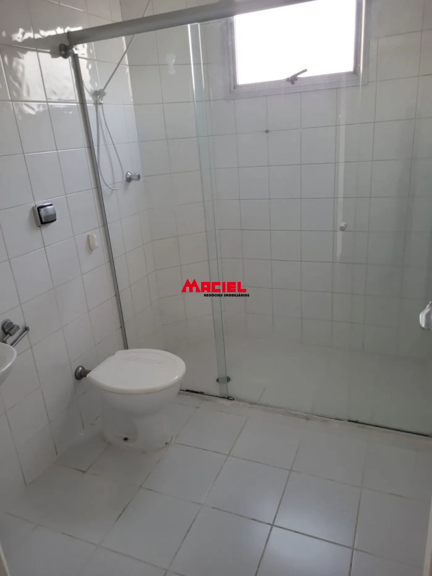 Alugar Apartamento / Padr&atilde;o em S&atilde;o Jos&eacute; dos Campos R$ 1.600,00 - Foto 4
