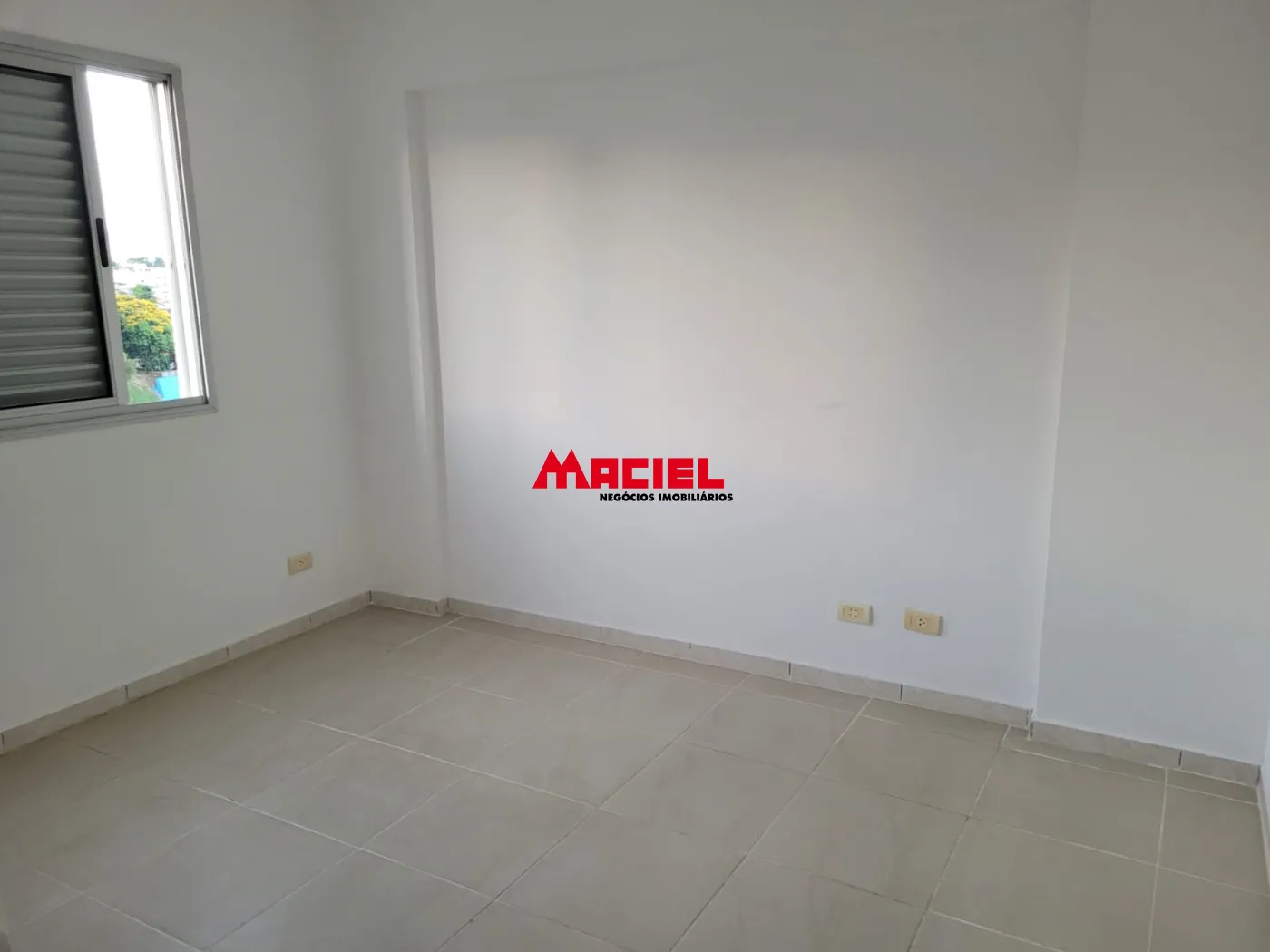 Alugar Apartamento / Padr&atilde;o em S&atilde;o Jos&eacute; dos Campos R$ 1.600,00 - Foto 6