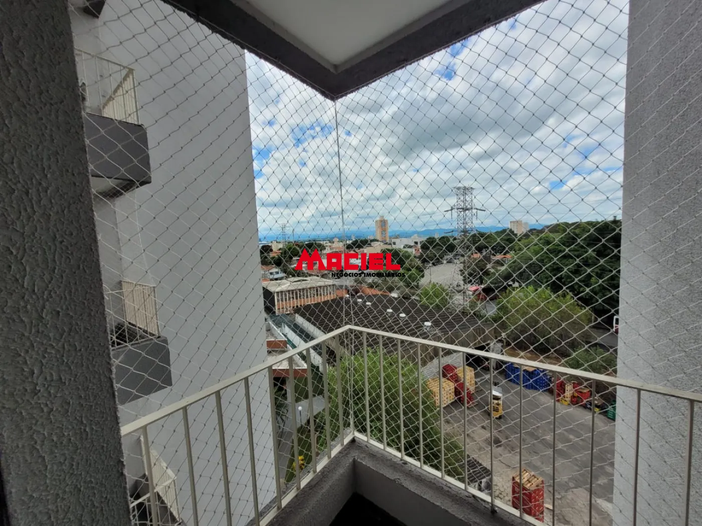 Comprar Apartamento / Padr&atilde;o em S&atilde;o Jos&eacute; dos Campos R$ 380.000,00 - Foto 4