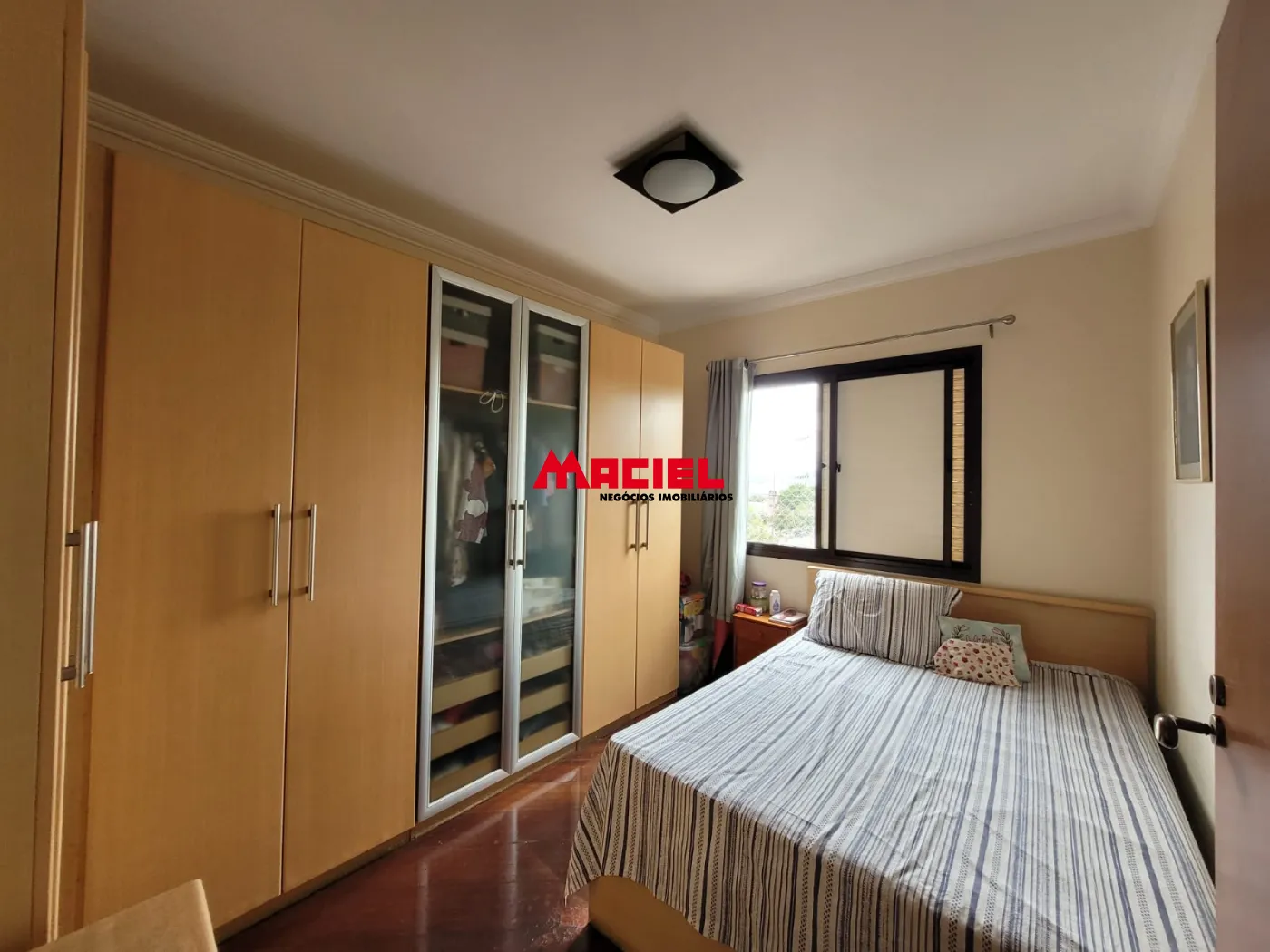 Comprar Apartamento / Padr&atilde;o em S&atilde;o Jos&eacute; dos Campos R$ 380.000,00 - Foto 9