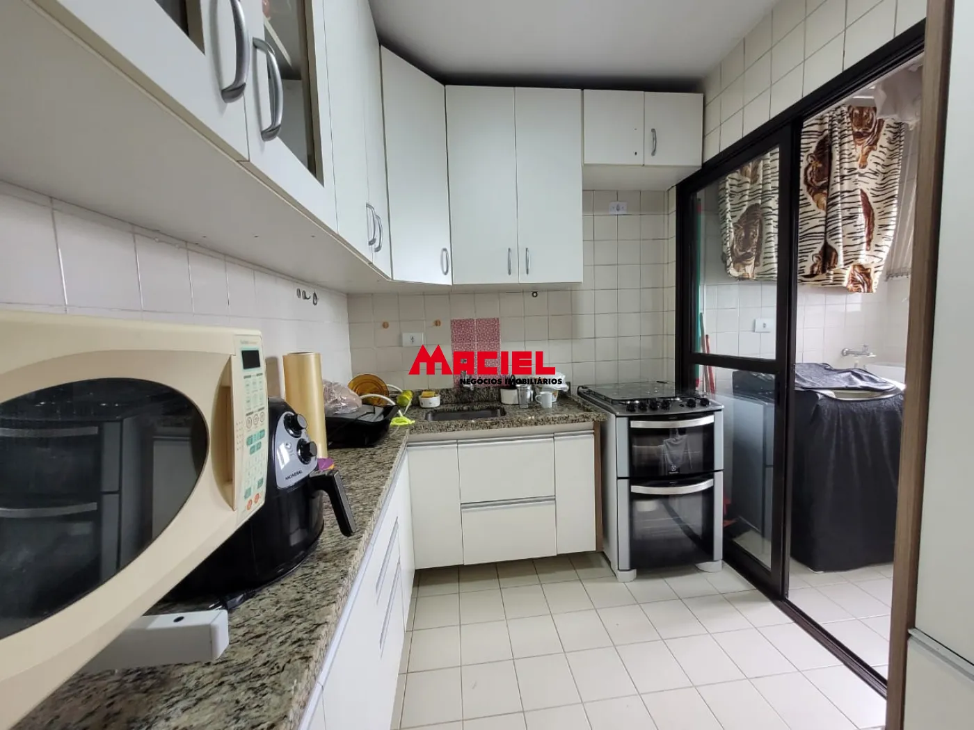 Comprar Apartamento / Padr&atilde;o em S&atilde;o Jos&eacute; dos Campos R$ 380.000,00 - Foto 12