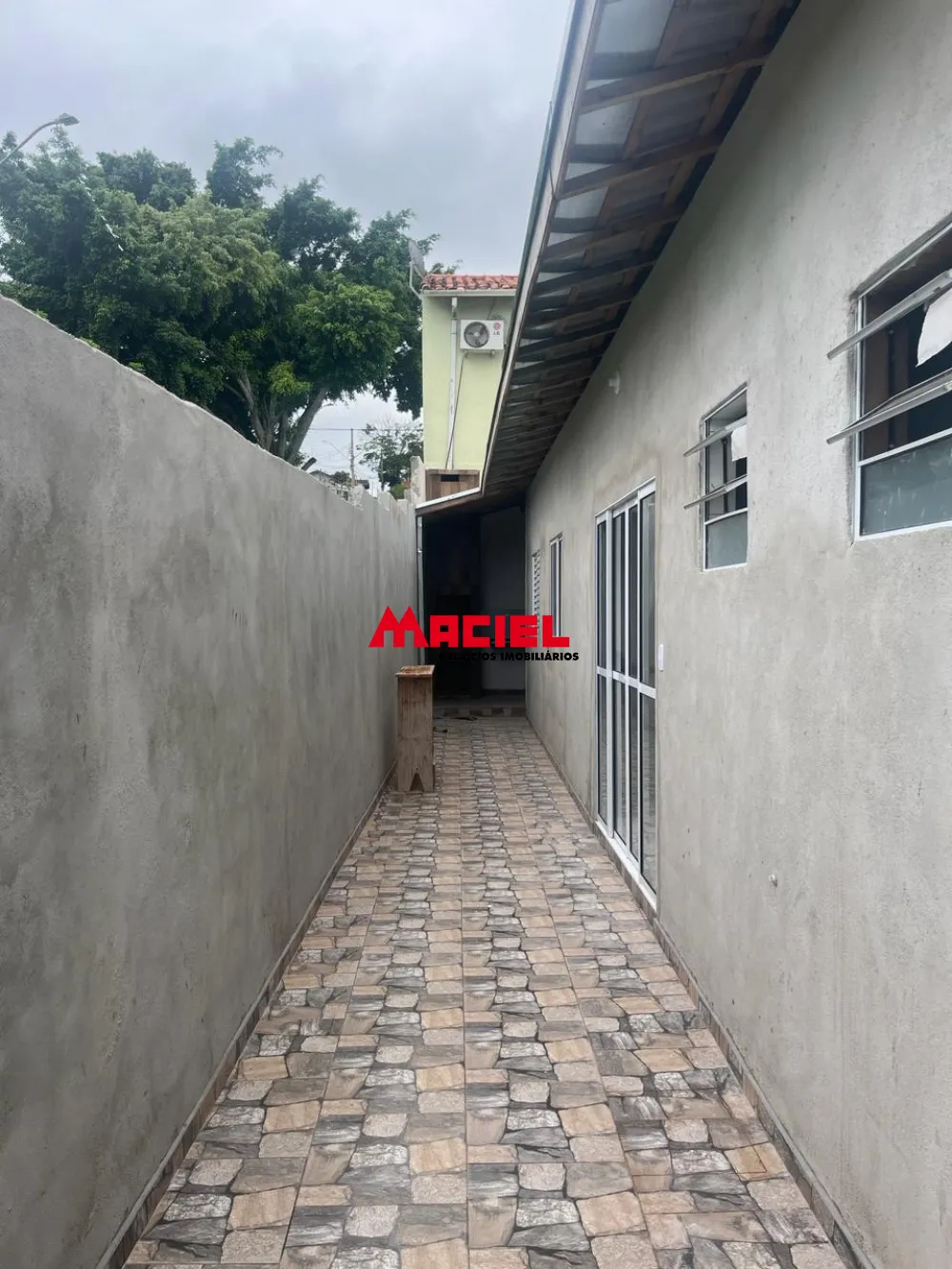 Comprar Casa / Sobrado em S&atilde;o Jos&eacute; dos Campos R$ 320.000,00 - Foto 1