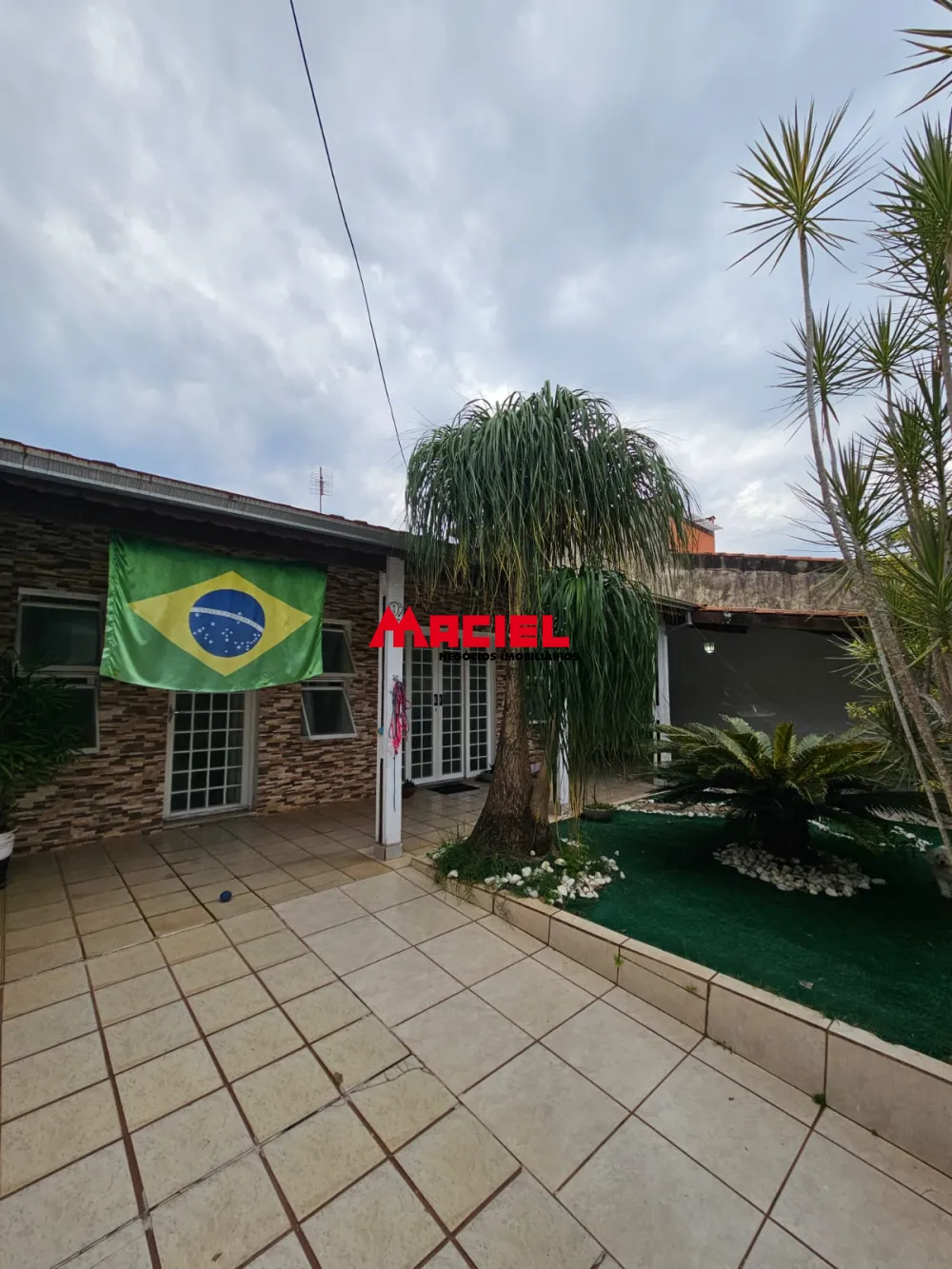 Alugar Casa / Padr&atilde;o em S&atilde;o Jos&eacute; dos Campos R$ 3.500,00 - Foto 3
