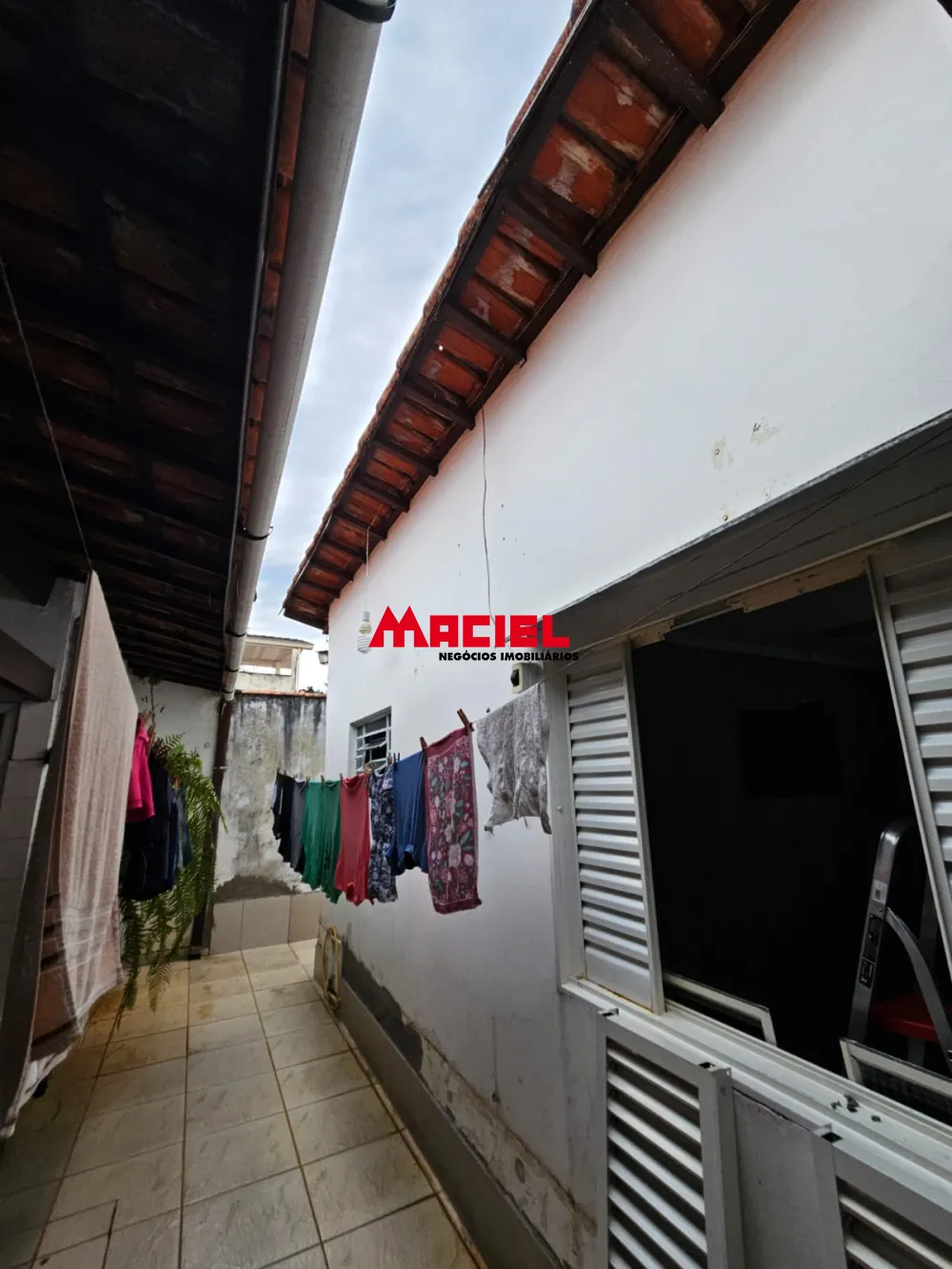 Alugar Casa / Padr&atilde;o em S&atilde;o Jos&eacute; dos Campos R$ 3.500,00 - Foto 13