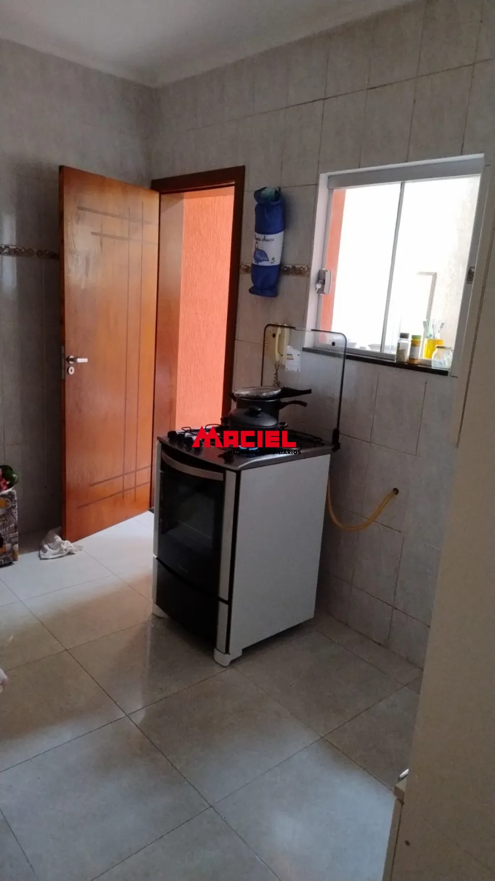 Comprar Casa / Padr&atilde;o em Taubat&eacute; R$ 270.000,00 - Foto 2