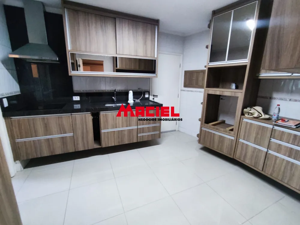 Alugar Apartamento / Padr&atilde;o em S&atilde;o Jos&eacute; dos Campos R$ 3.500,00 - Foto 11