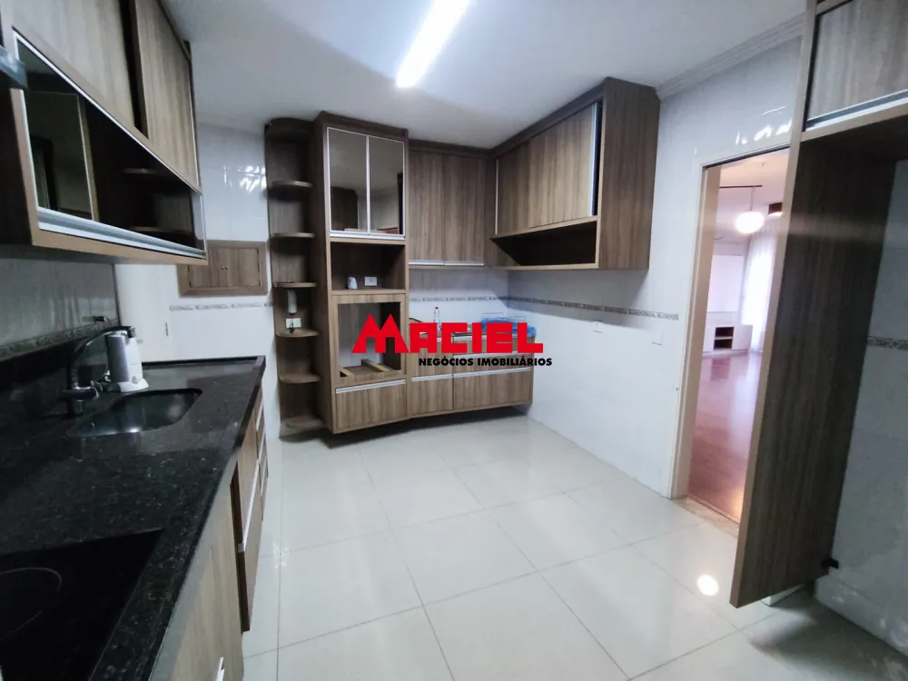 Alugar Apartamento / Padr&atilde;o em S&atilde;o Jos&eacute; dos Campos R$ 3.500,00 - Foto 12