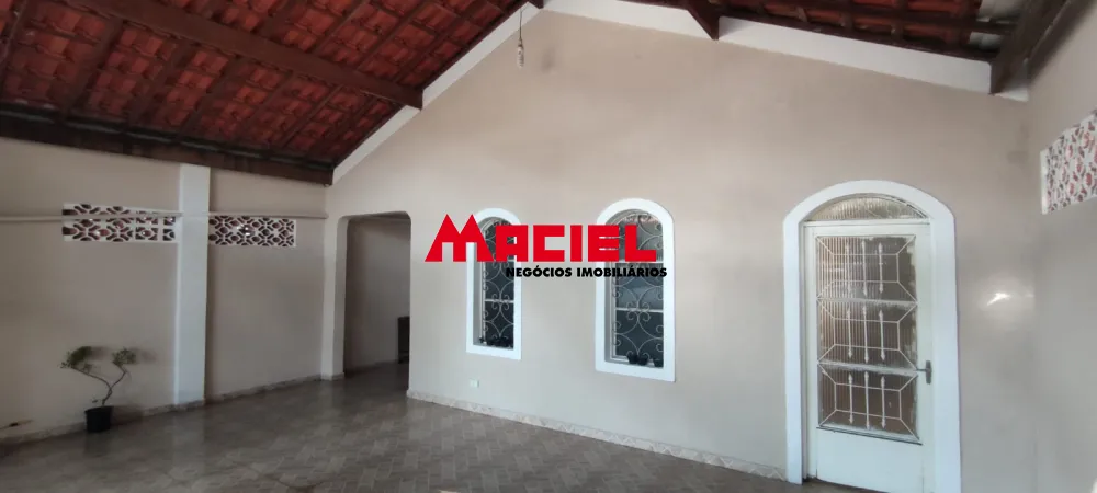 Alugar Casa / Padr&atilde;o em S&atilde;o Jos&eacute; dos Campos R$ 3.900,00 - Foto 1