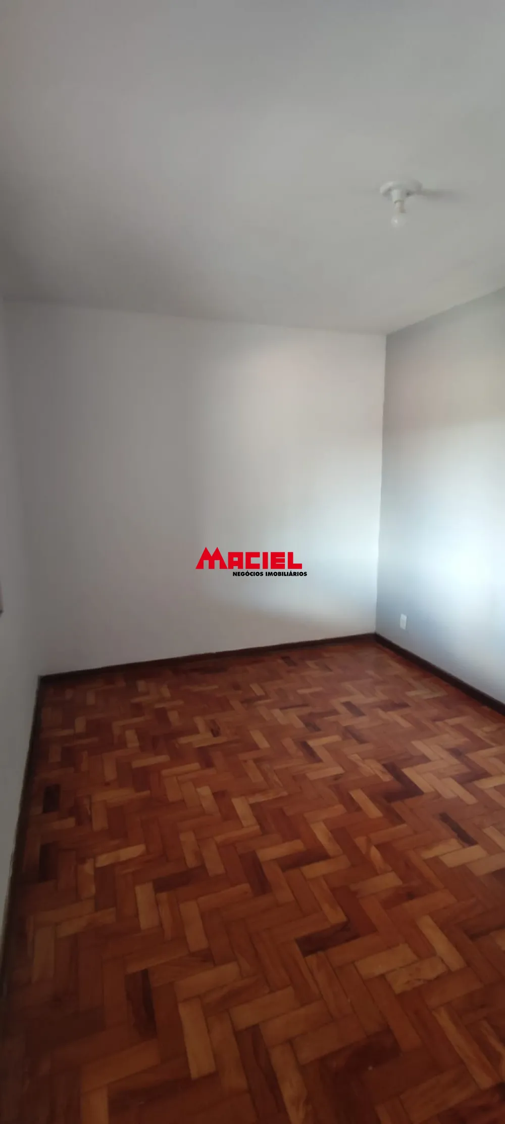 Alugar Casa / Padr&atilde;o em S&atilde;o Jos&eacute; dos Campos R$ 3.900,00 - Foto 21