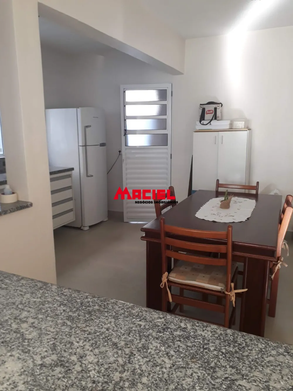 Comprar Casa / Padr&atilde;o em S&atilde;o Jos&eacute; dos Campos R$ 530.000,00 - Foto 2