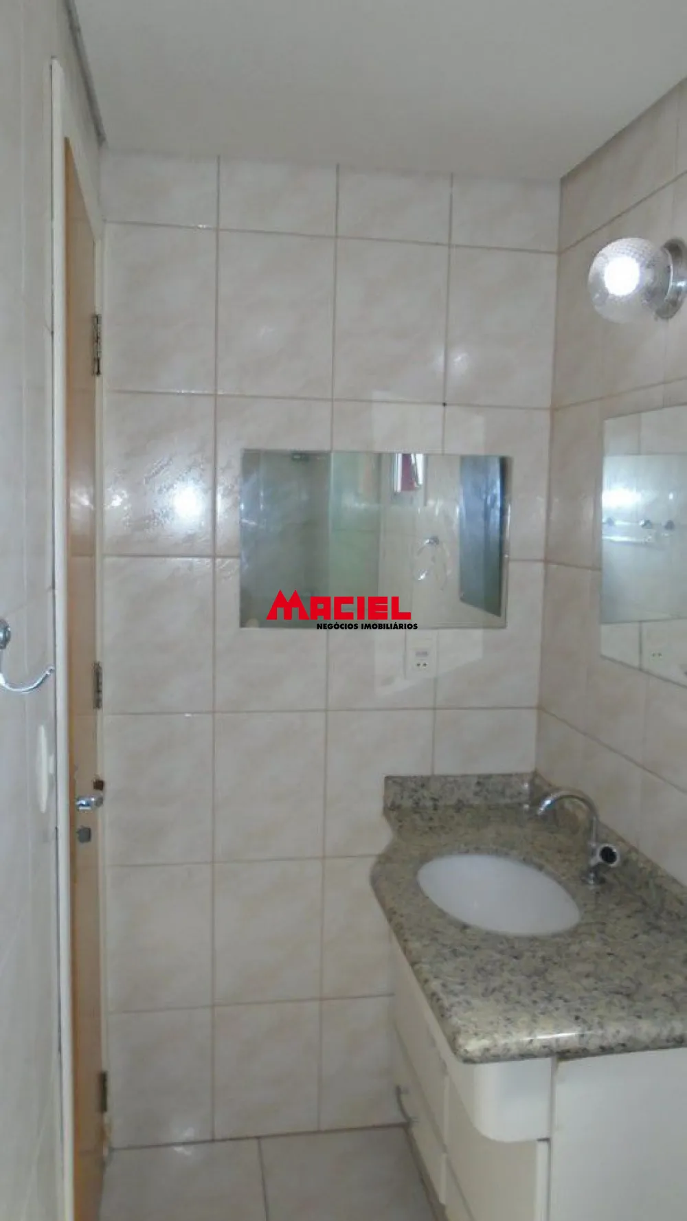 Comprar Apartamento / Padr&atilde;o em S&atilde;o Jos&eacute; dos Campos R$ 365.000,00 - Foto 12