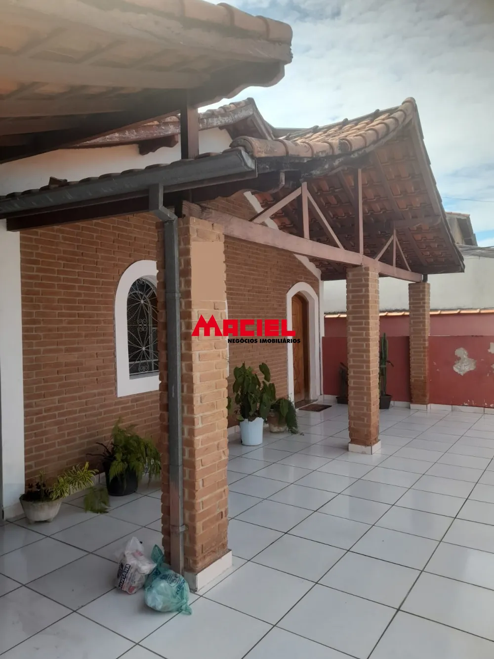 Comprar Casa / Padr&atilde;o em S&atilde;o Jos&eacute; dos Campos R$ 580.000,00 - Foto 2