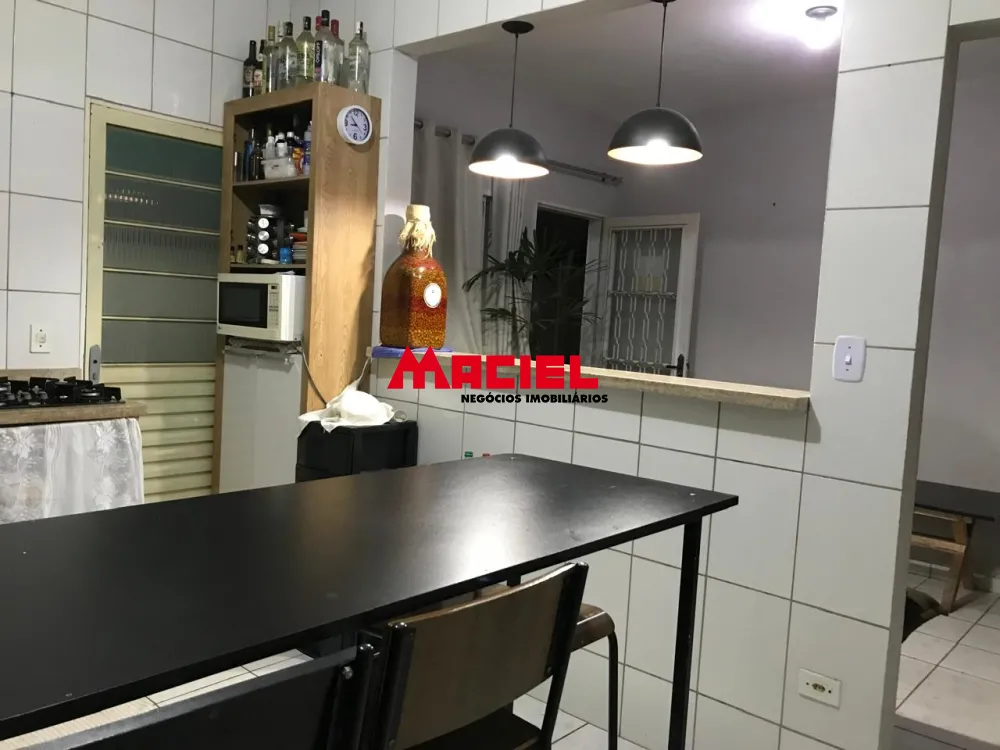 Comprar Casa / Padr&atilde;o em S&atilde;o Jos&eacute; dos Campos R$ 350.000,00 - Foto 4