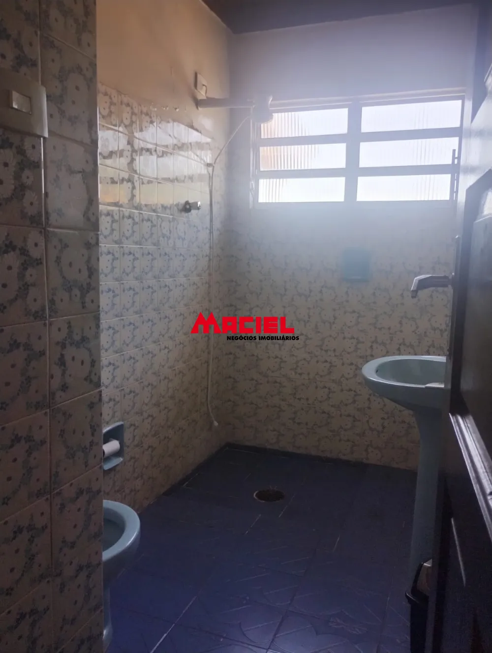 Alugar Casa / Padr&atilde;o em S&atilde;o Jos&eacute; dos Campos R$ 3.500,00 - Foto 3