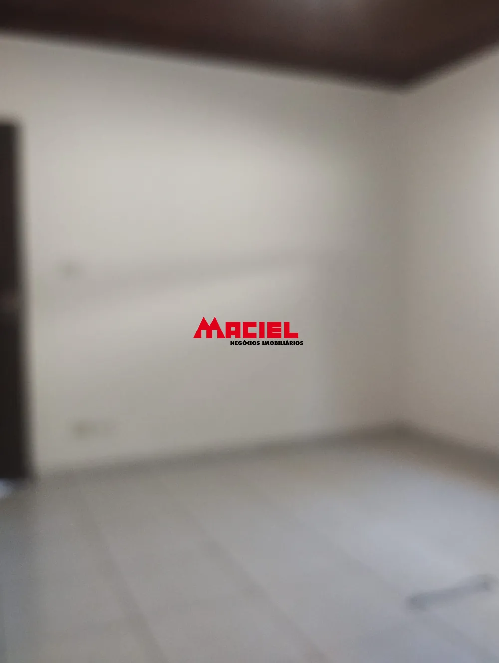 Alugar Casa / Padr&atilde;o em S&atilde;o Jos&eacute; dos Campos R$ 3.500,00 - Foto 9