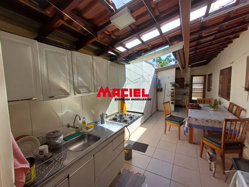 Comprar Casa / Padr&atilde;o em S&atilde;o Jos&eacute; dos Campos R$ 425.000,00 - Foto 6