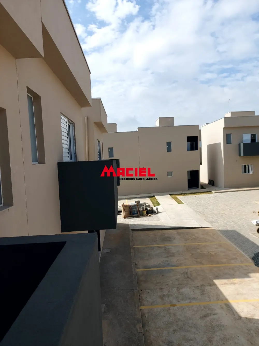 Comprar Casa / Padr&atilde;o em S&atilde;o Jos&eacute; dos Campos R$ 270.000,00 - Foto 2