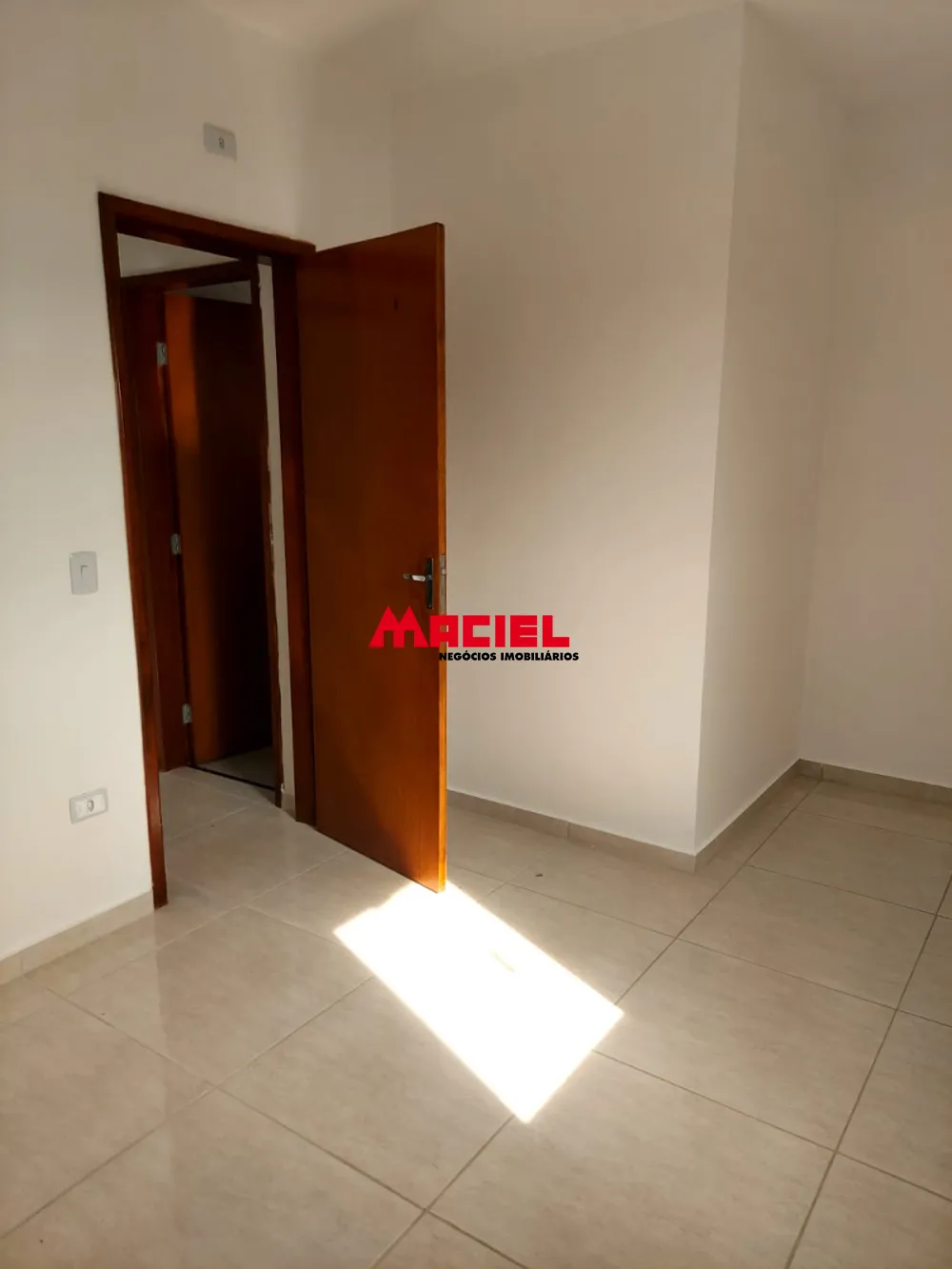 Comprar Casa / Padr&atilde;o em S&atilde;o Jos&eacute; dos Campos R$ 270.000,00 - Foto 4