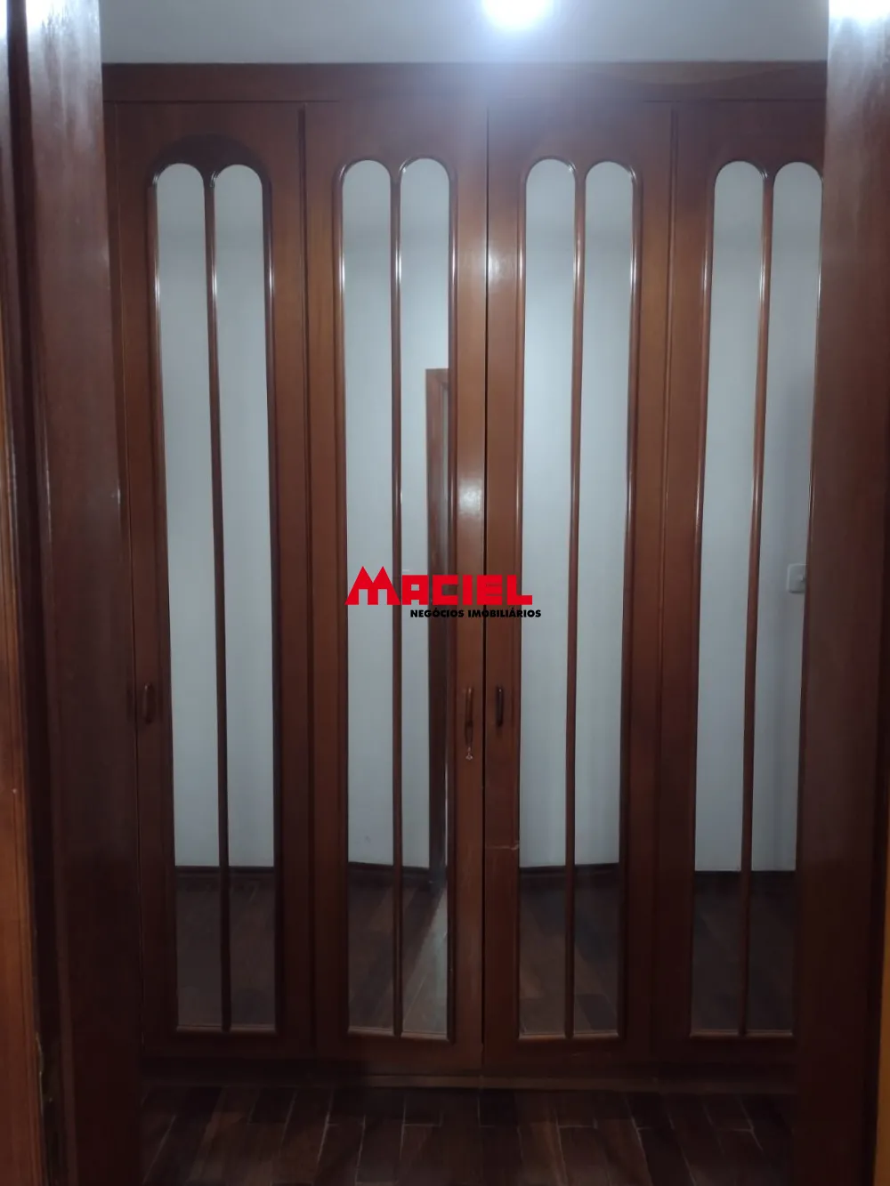 Alugar Casa / Sobrado em S&atilde;o Jos&eacute; dos Campos R$ 8.900,00 - Foto 2