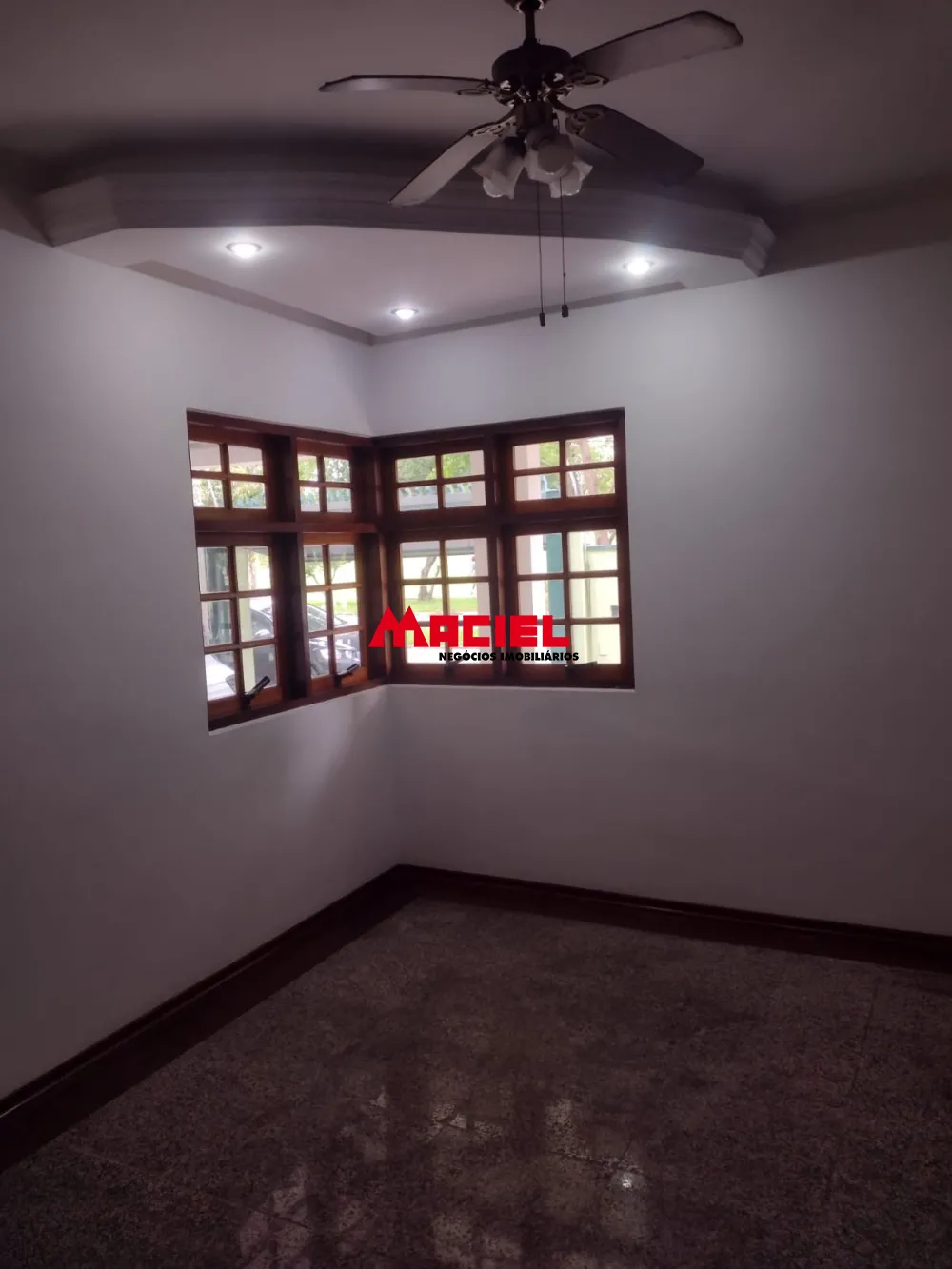 Alugar Casa / Sobrado em S&atilde;o Jos&eacute; dos Campos R$ 8.900,00 - Foto 5