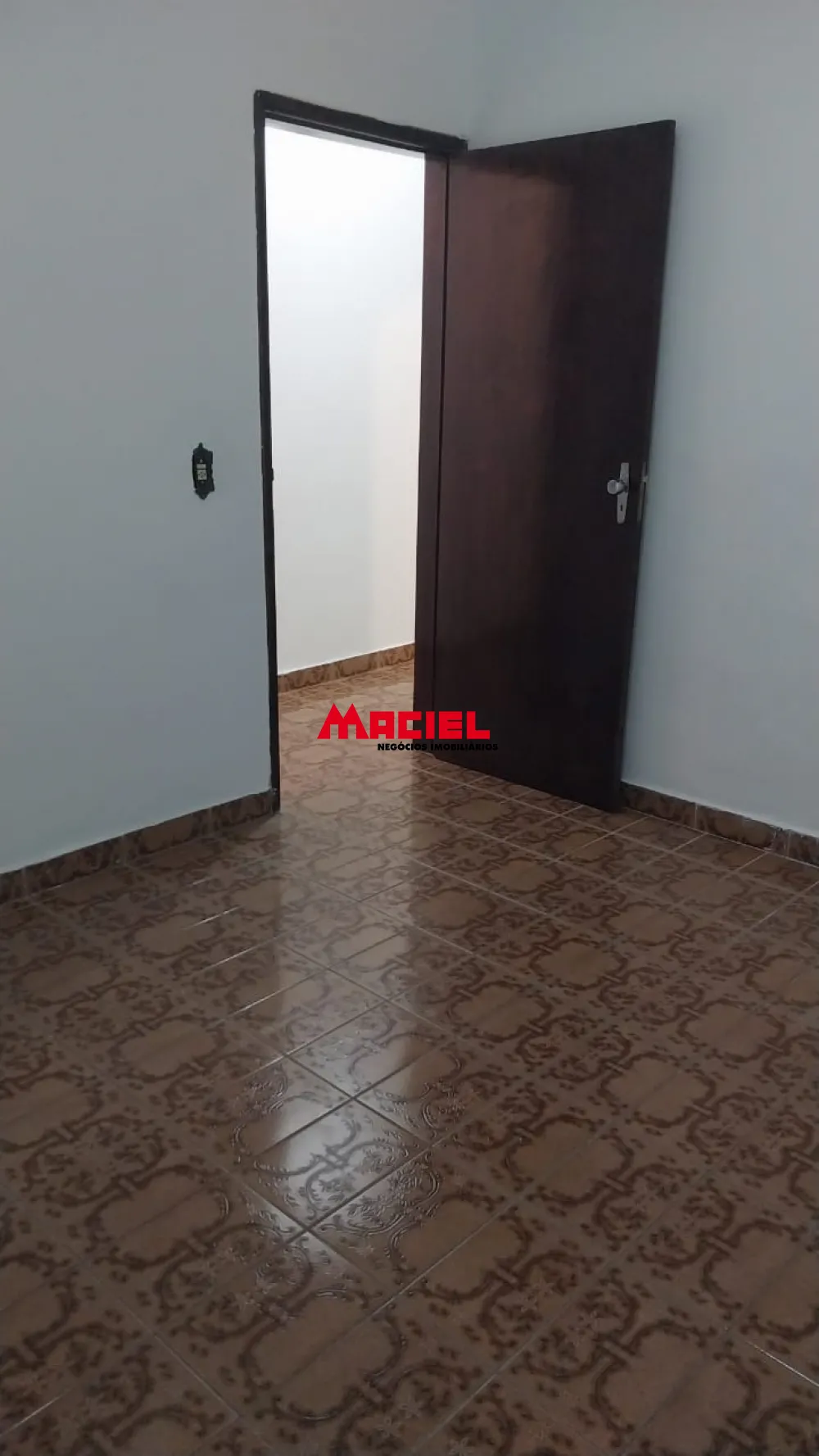 Alugar Casa / Padr&atilde;o em S&atilde;o Jos&eacute; dos Campos R$ 2.700,00 - Foto 10