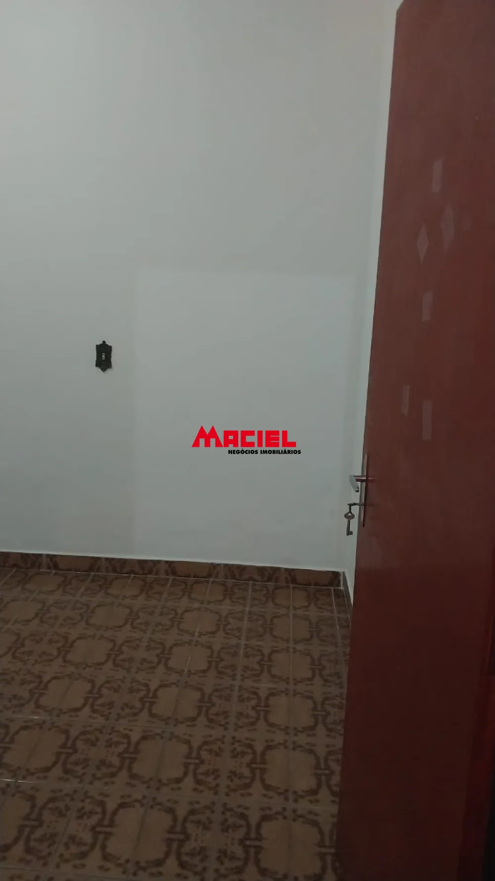 Alugar Casa / Padr&atilde;o em S&atilde;o Jos&eacute; dos Campos R$ 2.700,00 - Foto 12
